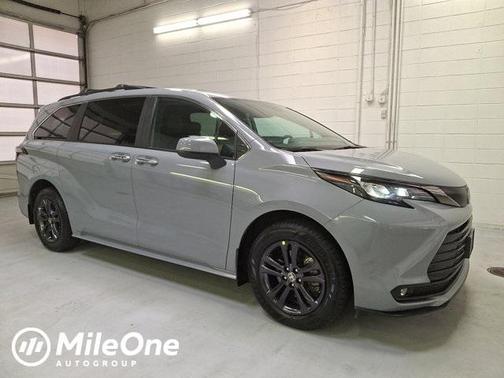 2024 Toyota Sienna Woodland Edition
