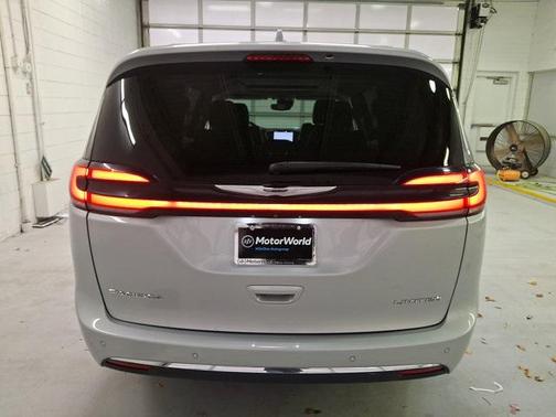 2022 Chrysler Pacifica Limited