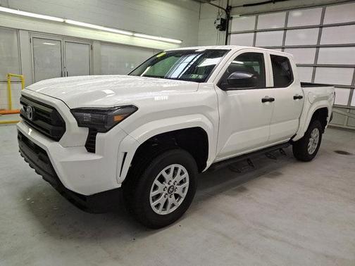 2025 Toyota Tacoma SR