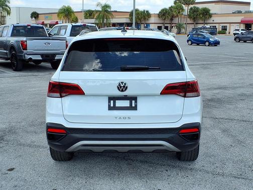 2024 Volkswagen Taos 1.5T S
