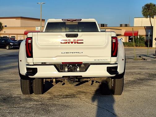 2024 GMC Sierra 3500 Denali