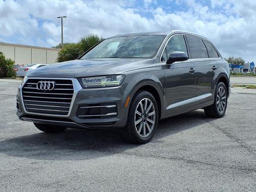 2019 Audi Q7 45 Premium Plus