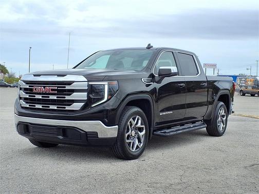 2023 GMC Sierra 1500 SLE