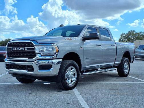 2022 RAM 2500 Big Horn Crew Cab 4x4 6'4' Box