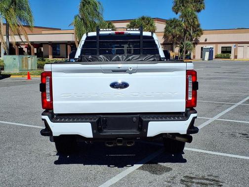 Oxford White 2023 Ford F-250 XLT