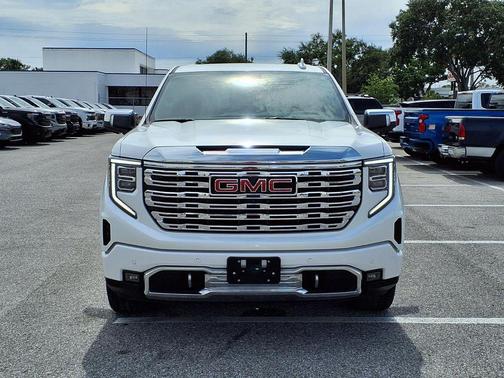 White 2024 GMC Sierra 1500 Denali