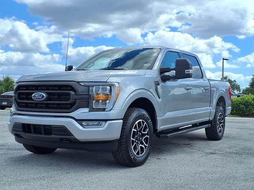 Iconic Silver Metallic 2023 Ford F-150 XLT