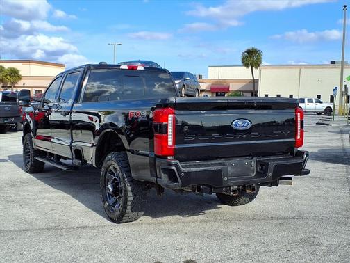 2023 Ford F-350 Lariat