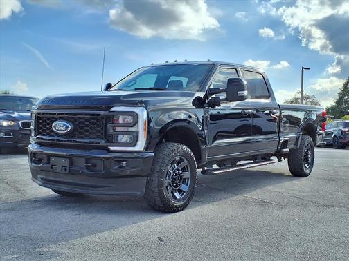 2023 Ford F-350 Lariat