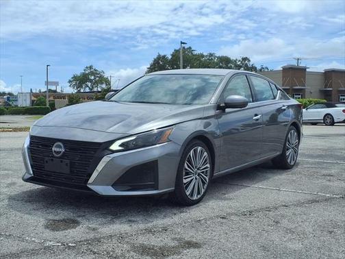 2023 Nissan Altima 2.5 SL