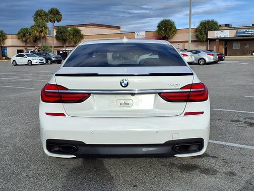 2016 BMW 740 740i