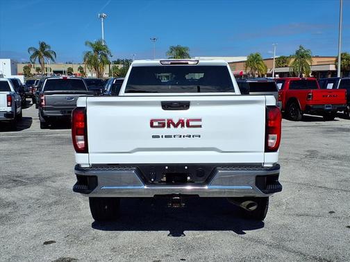 2024 GMC Sierra 2500 Pro