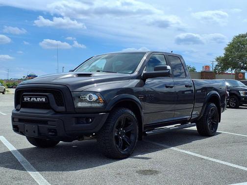 Granite Crystal Metallic Clearcoat 2022 RAM 1500 Classic SLT
