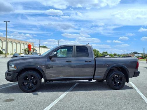 Granite Crystal Metallic Clearcoat 2022 RAM 1500 Classic SLT