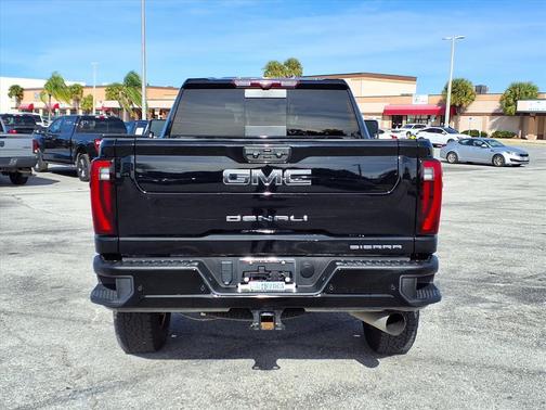 2024 GMC Sierra 2500 Denali