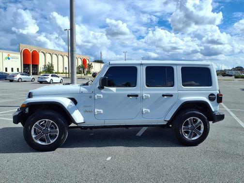 2020 Jeep Wrangler Unlimited Sahara