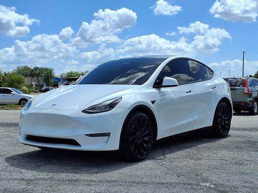 Pearl White Multi-Coat 2022 Tesla Model Y Performance Dual Motor All-Wheel Drive