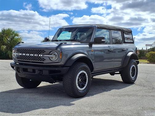 2023 Ford Bronco Badlands