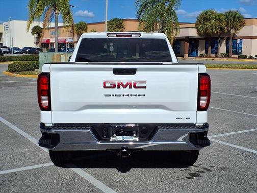 2024 GMC Sierra 1500 SLE