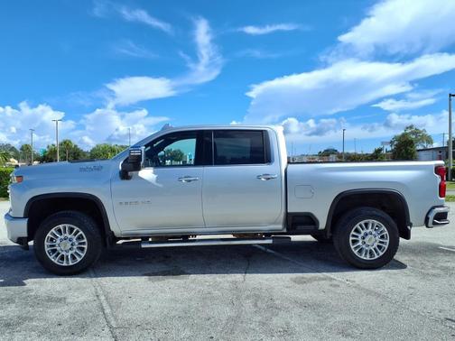 2022 Chevrolet Silverado 2500 High Country