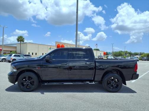 2019 RAM 1500 SLT