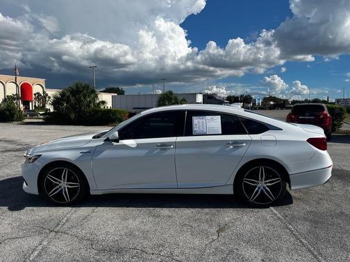 2022 Honda Accord Hybrid Touring