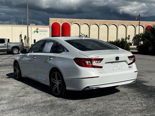 2022 Honda Accord Hybrid Touring