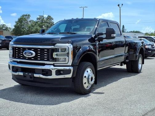 2023 Ford F-450 Lariat