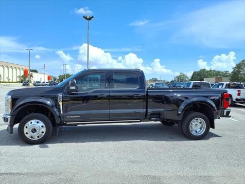2023 Ford F-450 Lariat