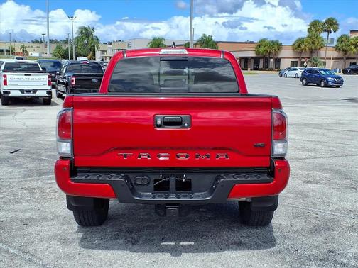 2022 Toyota Tacoma TRD Sport