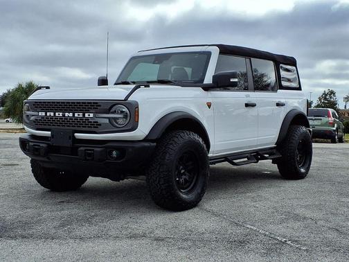 2023 Ford Bronco Badlands
