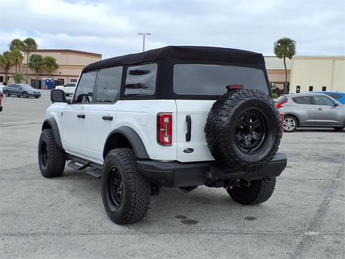 2023 Ford Bronco Badlands