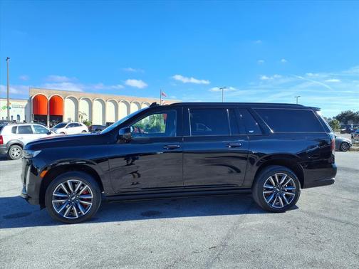 2022 Cadillac Escalade ESV Sport Platinum