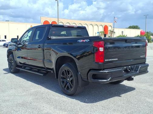 Black 2024 Chevrolet Silverado 1500 Custom