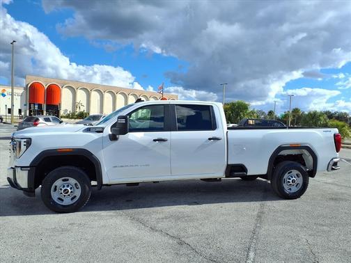 2024 GMC Sierra 2500 Pro