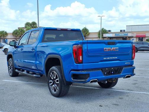 Dynamic Blue Metallic 2023 GMC Sierra 1500 AT4
