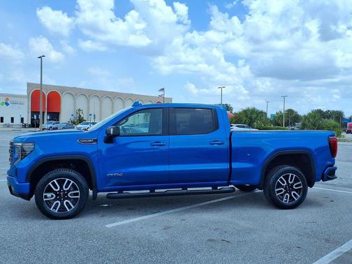 Dynamic Blue Metallic 2023 GMC Sierra 1500 AT4