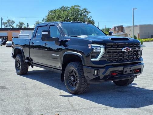 2024 Chevrolet Silverado 2500 4WD Crew Cab Standard Bed ZR2