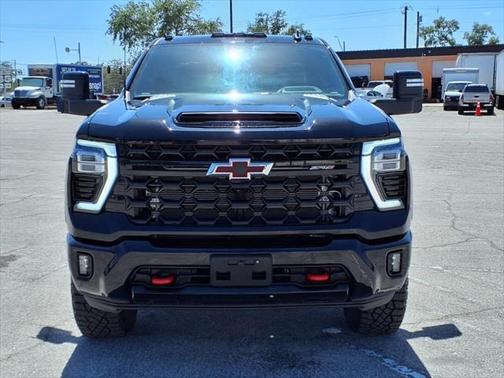 2024 Chevrolet Silverado 2500 4WD Crew Cab Standard Bed ZR2