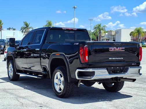 Onyx Black 2023 GMC Sierra 2500 SLT