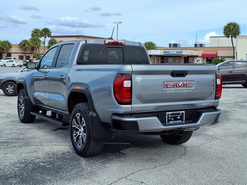 2023 GMC Canyon AT4