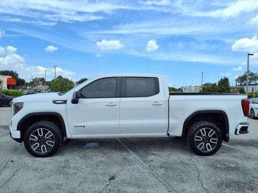 2024 GMC Sierra 1500 AT4