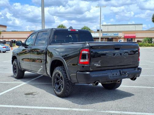 Diamond Black Crystal Pearlcoat 2022 RAM 1500 Rebel