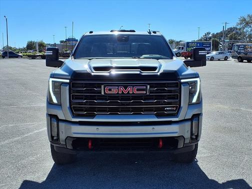 2024 GMC Sierra 2500 AT4