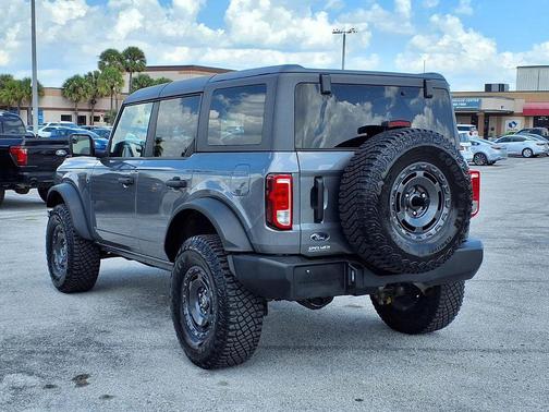 Carbonized Gray Metallic 2024 Ford Bronco Big Bend