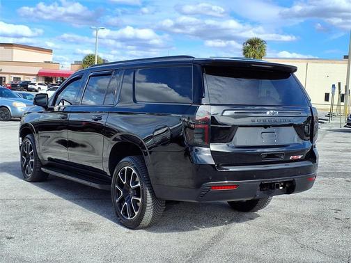 2021 Chevrolet Suburban RST