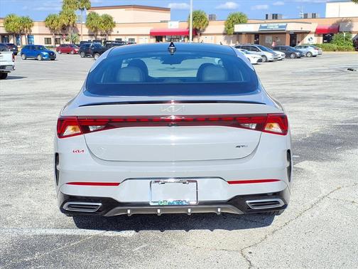 2024 Kia K5 GT-Line