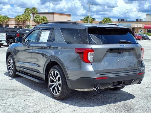 2023 Ford Explorer ST-Line