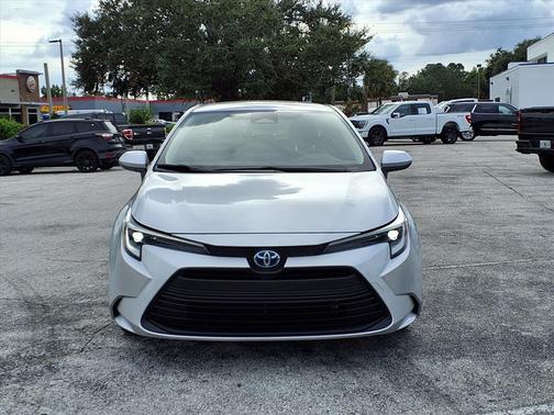 2023 Toyota Corolla Hybrid XLE