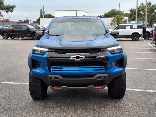 Glacier Blue Metallic 2024 Chevrolet Colorado ZR2